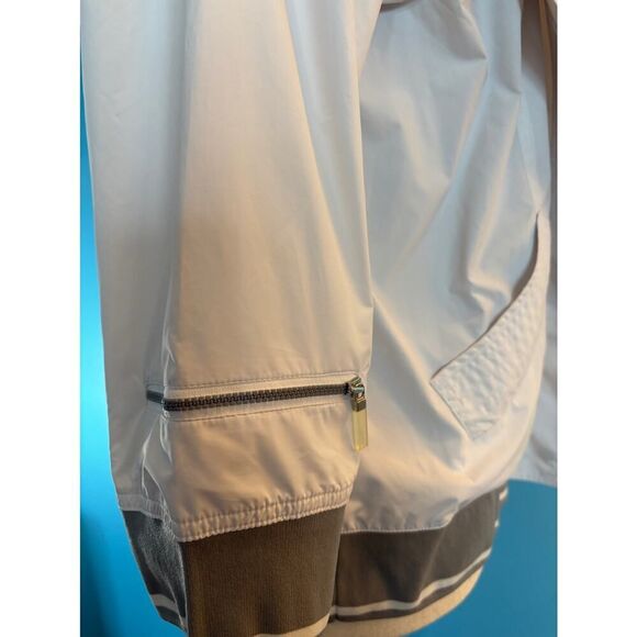 Chico's Zenergy Light Jacket Lined Pockets Attached Hood Zipper Snap Close 2 12 - Picture 5 of 9